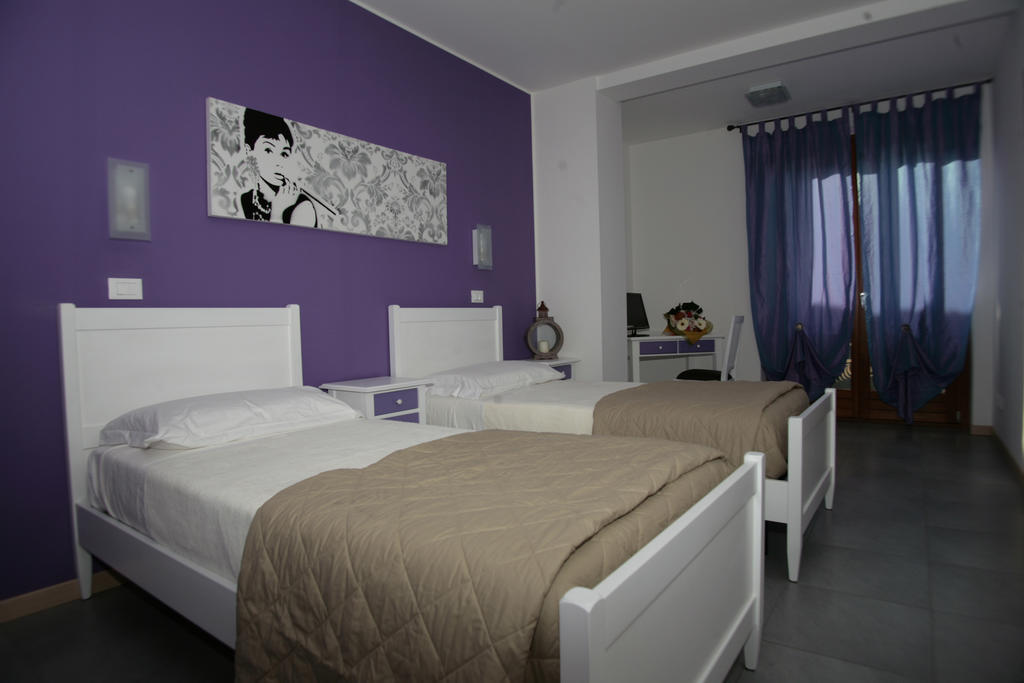 Bed & Breakfast Nettuno Comun Nuovo エクステリア 写真