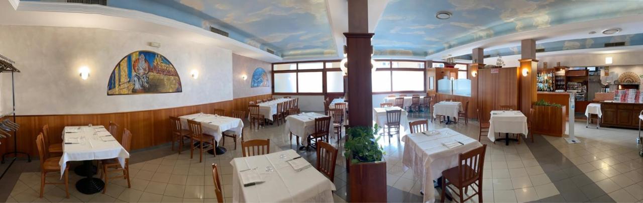 Bed & Breakfast Nettuno Comun Nuovo エクステリア 写真